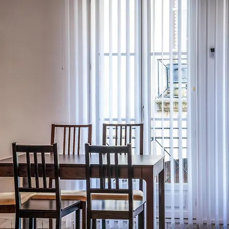 בית נופש Charmante Maison De Centre Historique 5p *